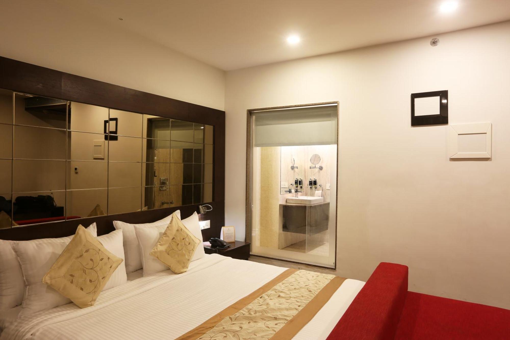 Vesta Grand Central Udaipur Exterior photo