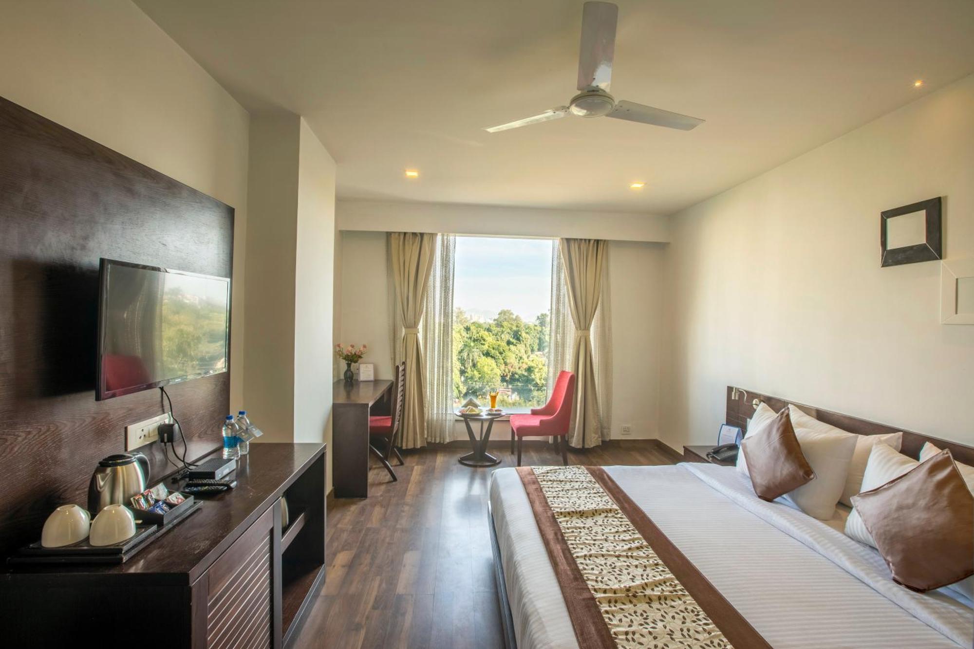 Vesta Grand Central Udaipur Exterior photo